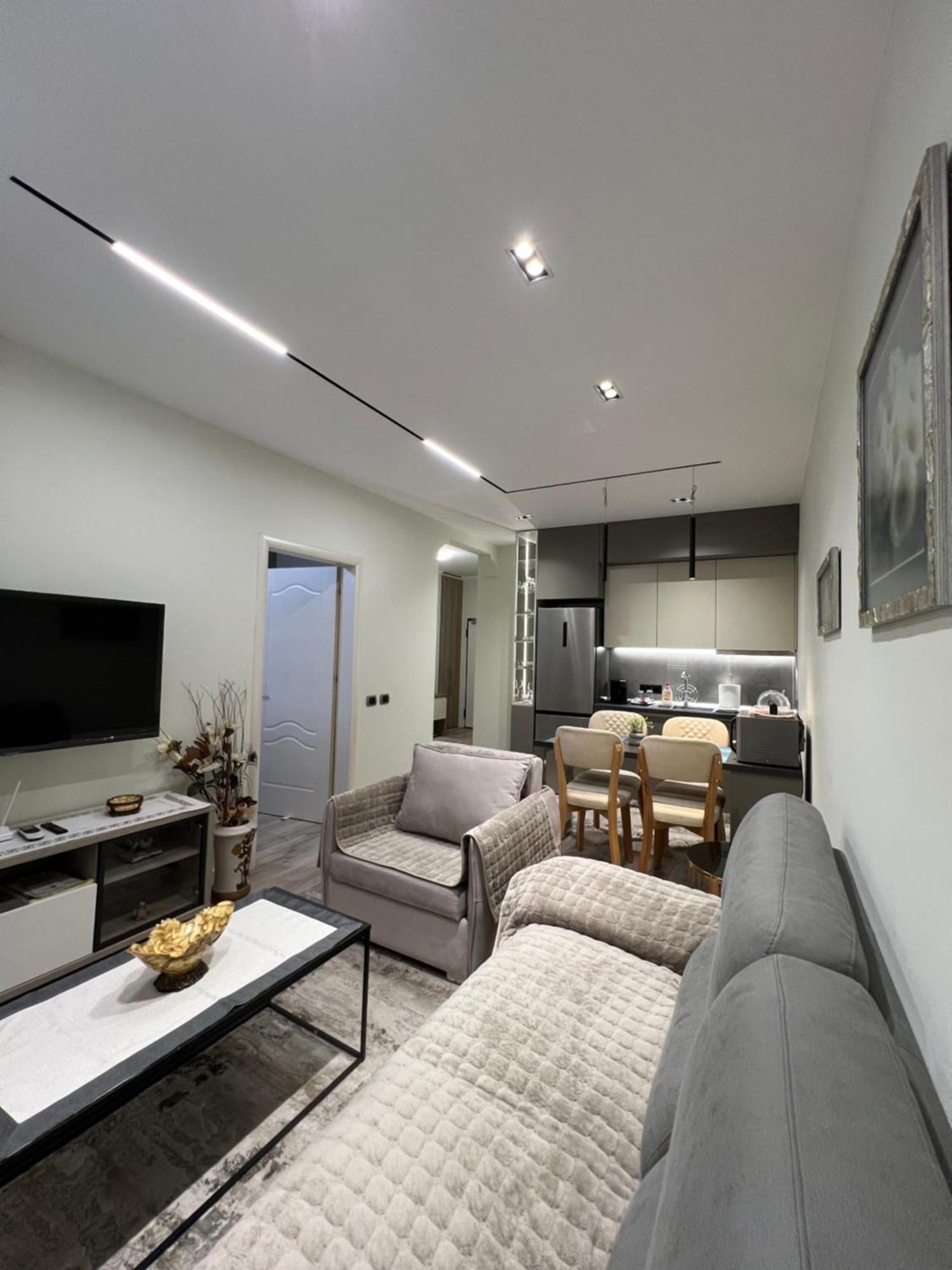 Center View Luxury Apartment Tiranë Eksteriør bilde